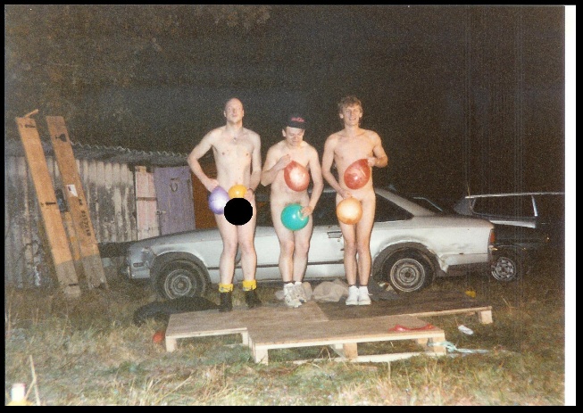 640x449 pixels (149K)